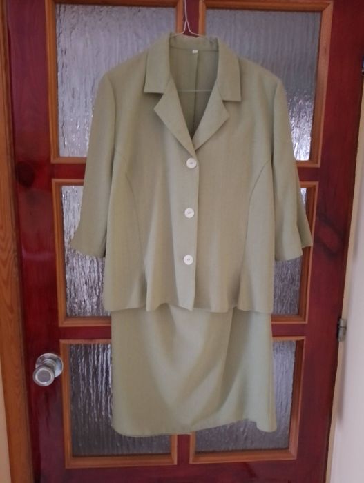 Garsonka - spódnica i bluzka, 42