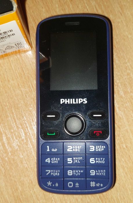 Мобильный телефон Philips Xenium E111