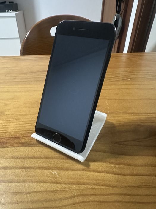 iPhone SE 2020 em bom estado 64GB