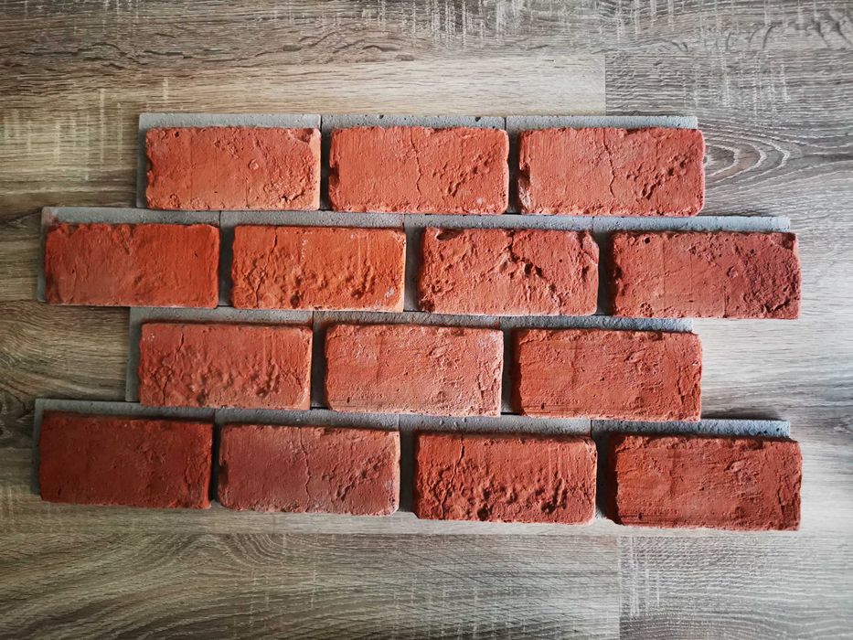 Płytka - cegła dekoracyjna z fugą na pow. 1,3m²