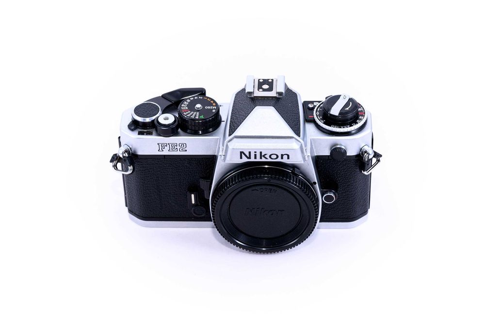 Nikon FE2 SLR Profesjonalna lustrzanka analogowa