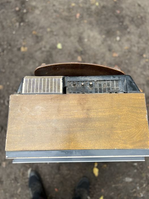 Телевізор РЕКОРД В 305