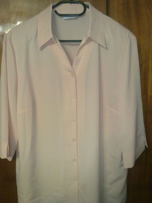 Стильная блуза нежно-персикового цвета