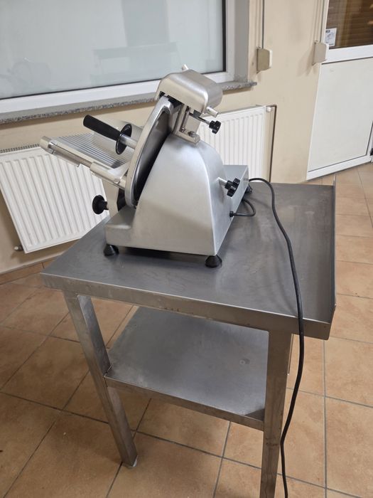 Krajalnica HENDI plus stolik