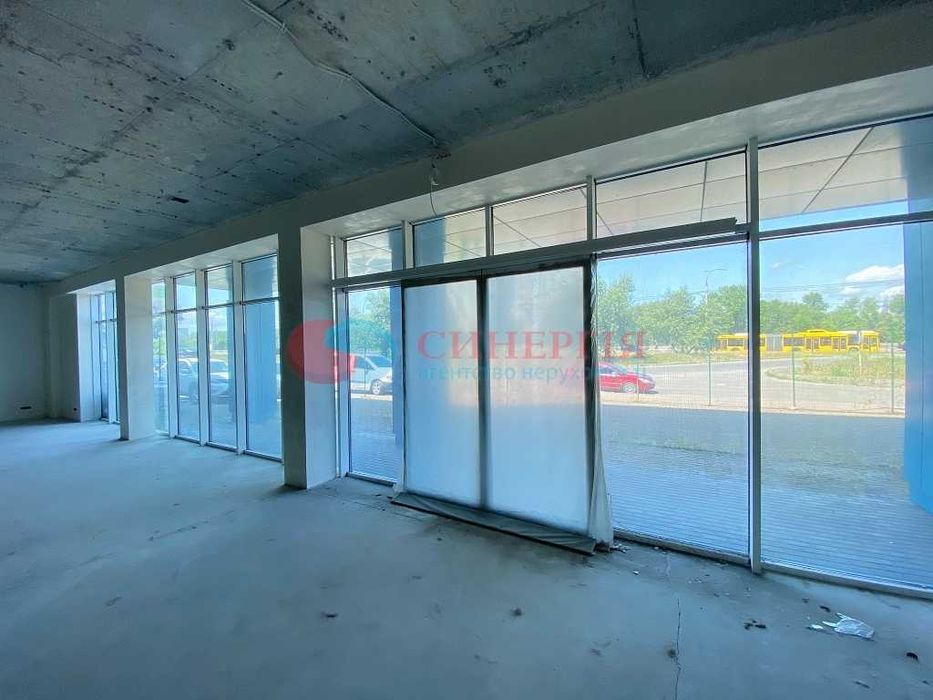 Будівля 2510м пр.Шухевича поруч Sky Mall, Оболонь