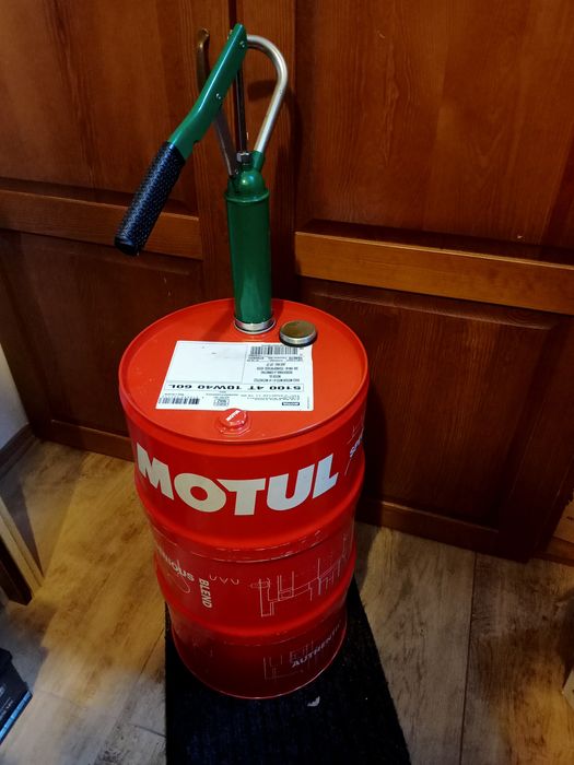Olej motocyklowy Motul 5100 Ester 10W40 1L MA2