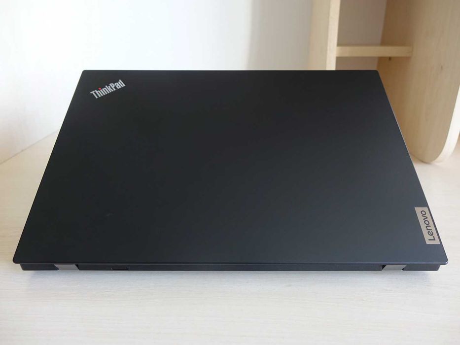 Ноутбук 4k Lenovo Thinkpad P15v 15.6 IPS i7-10750H 16GB 512GB Nvidia P620 4gb Обслуженный