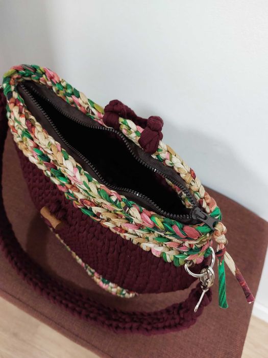 bolsa em croché feita à mão