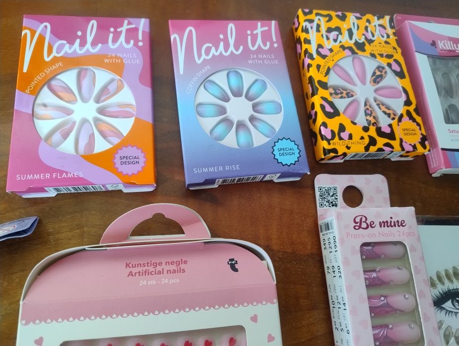 Nowe zestawy Paznokci 6 opakowań + akcesoria