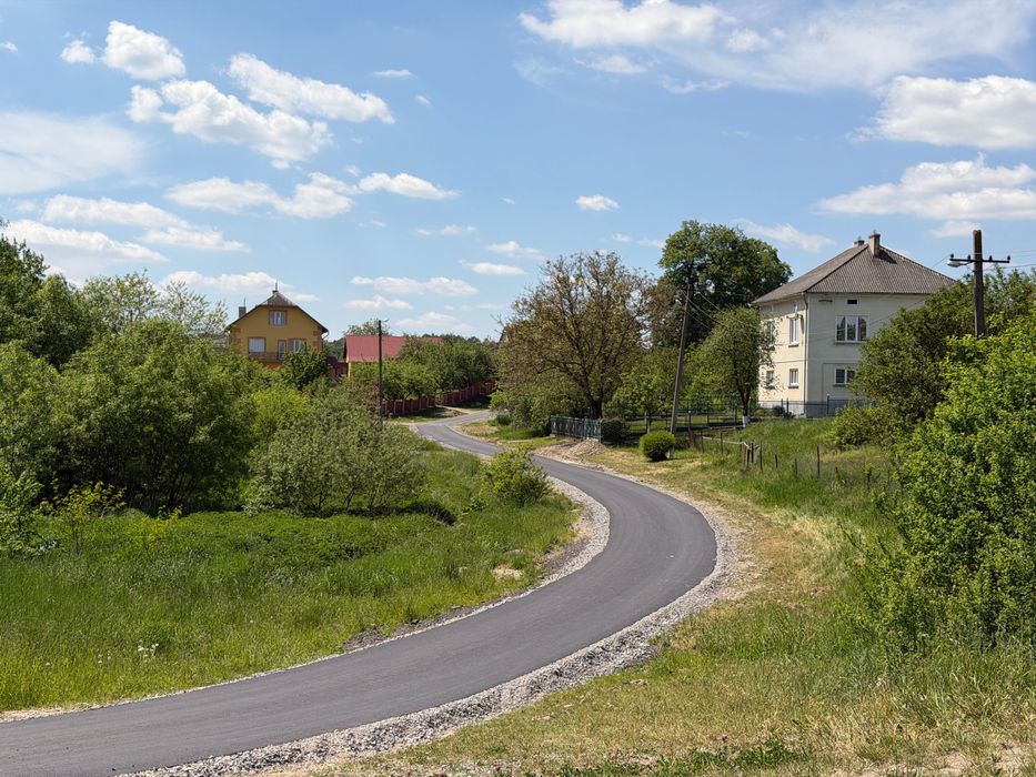 Продається готовий цегляний будинок з ремонтом неподалік Стрия (15км)