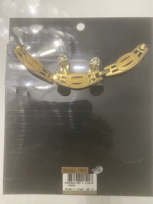 Colar e brincos burberry