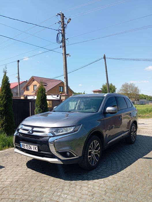 Mitsubishi OUTLANDER