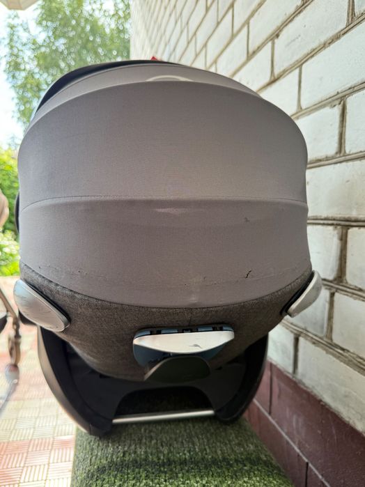 Автокрісло Cybex Platinum Cloud Q+