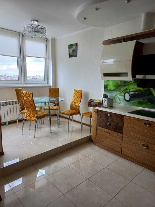 Чайка Киево-святошинский  Печерская 2 аренда 2 ком 80 м.цена 17000 грн