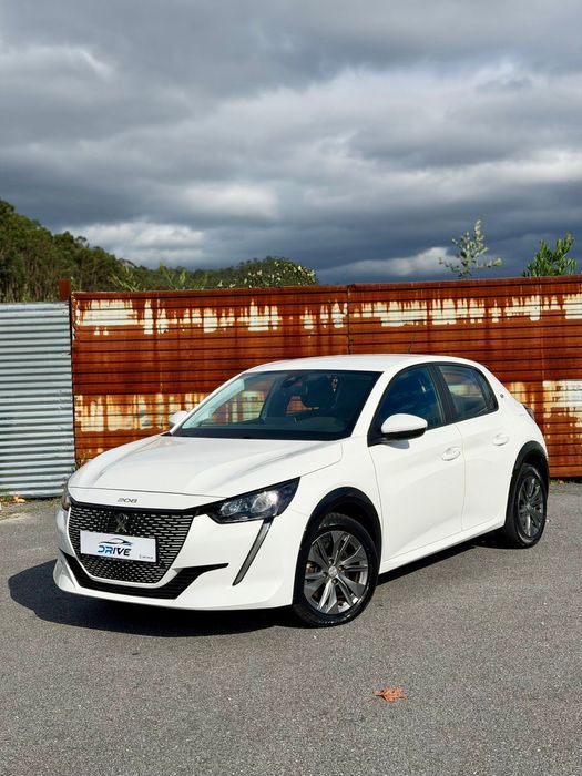 Peugeot e-208 Active
