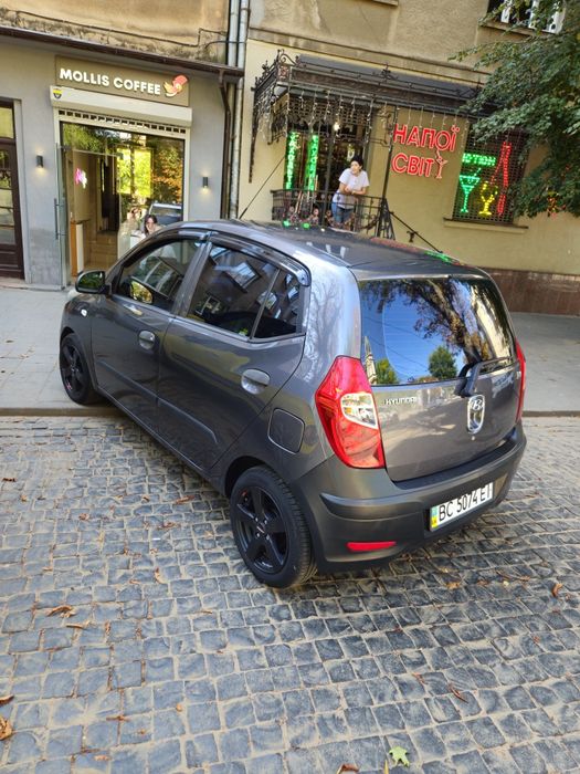 HYUNDAI i10 2012рік 1покол. FL від власника Львів 5200 $
