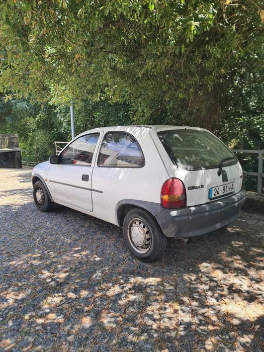 Opel Corsa B comercial