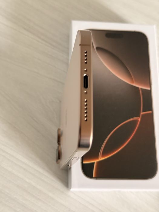 Apple iPhone 16 Pro Max 256Gb Desert Titanium Neverlock