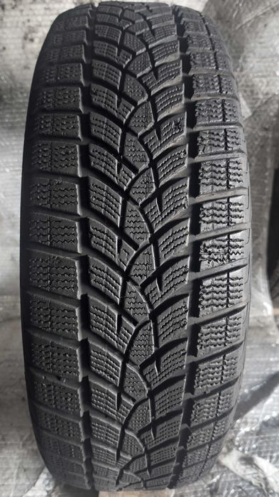 Шини Б/в 225.55.18 пара Goodyear