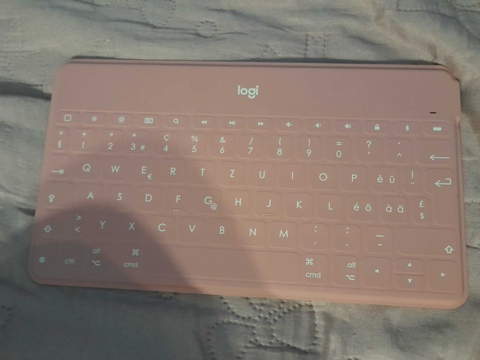 Klawiatura bezprzewodowa  LOGI Keys-To-Go różowa Bluetooth