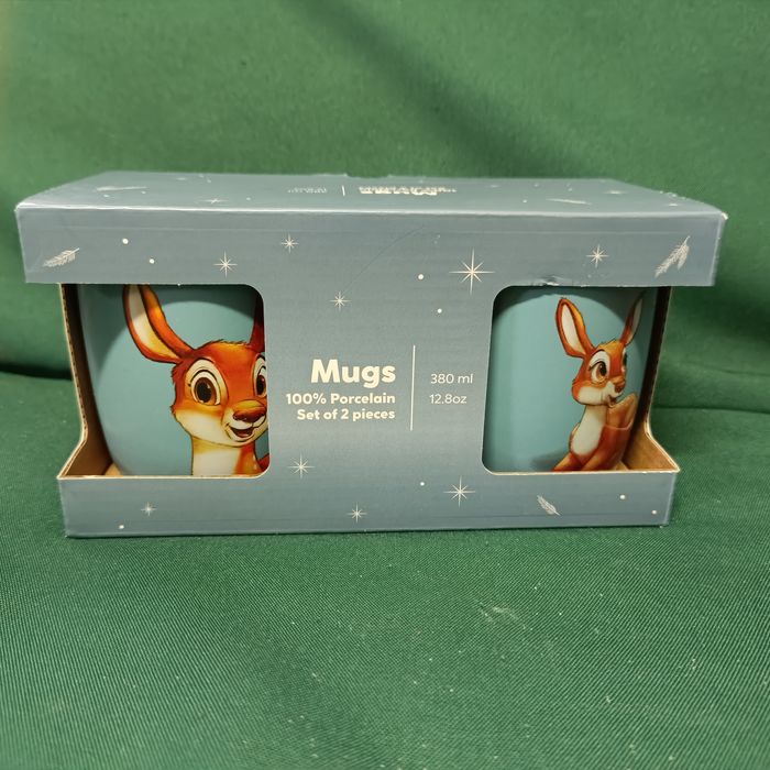 Dwa porcelanowe kubki sarenki