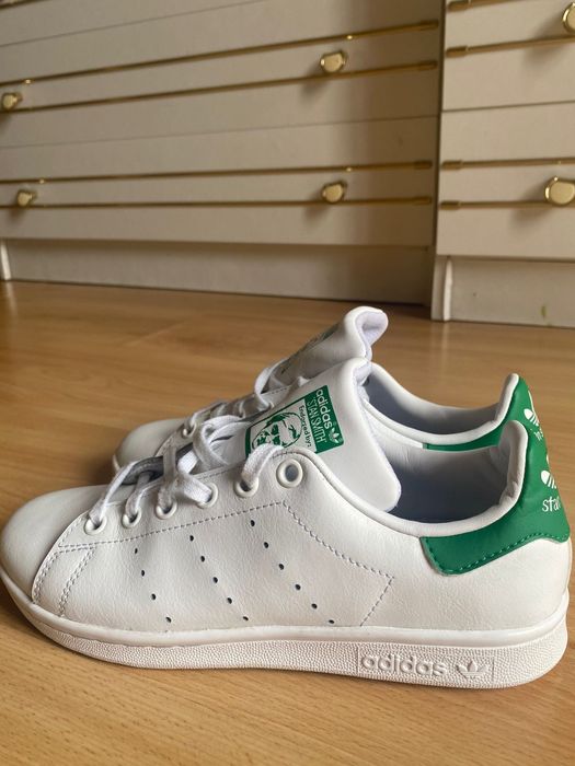 Ténis adidas stand smith