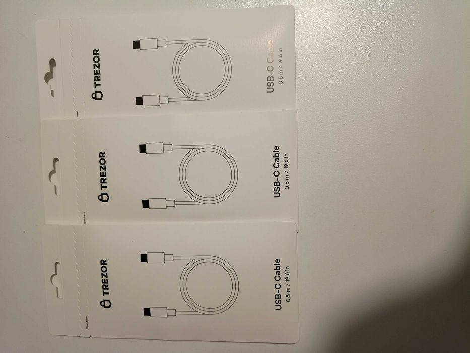 Cabo USB-C/USB-C para ligar hard wallet ao PC