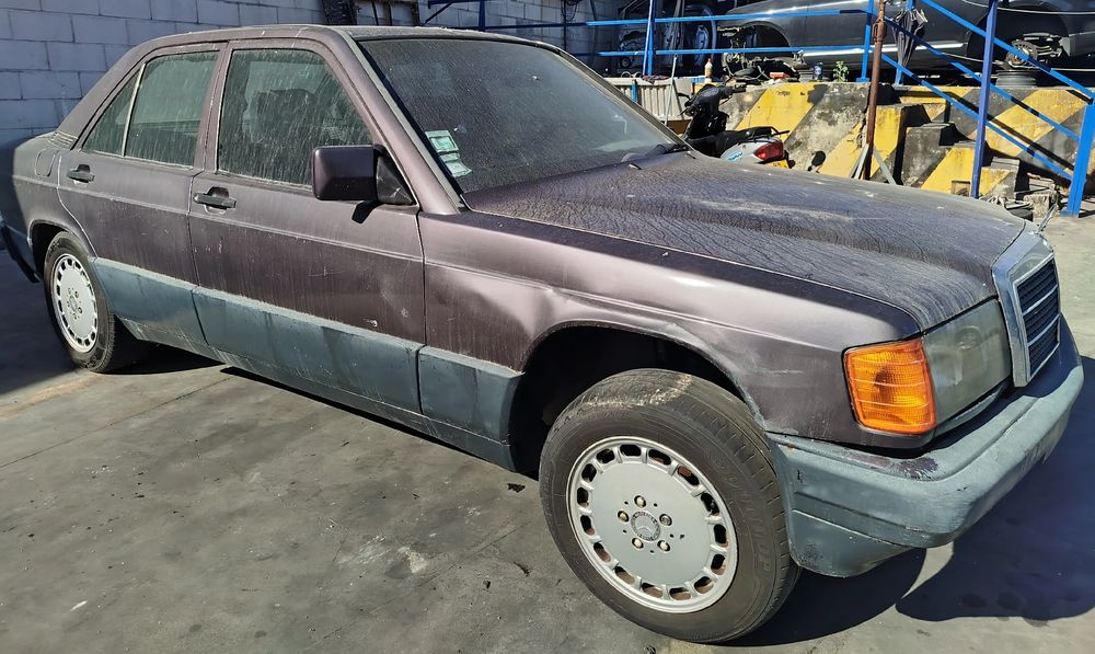 Para peças MERCEDES-BENZ 190 (W201)