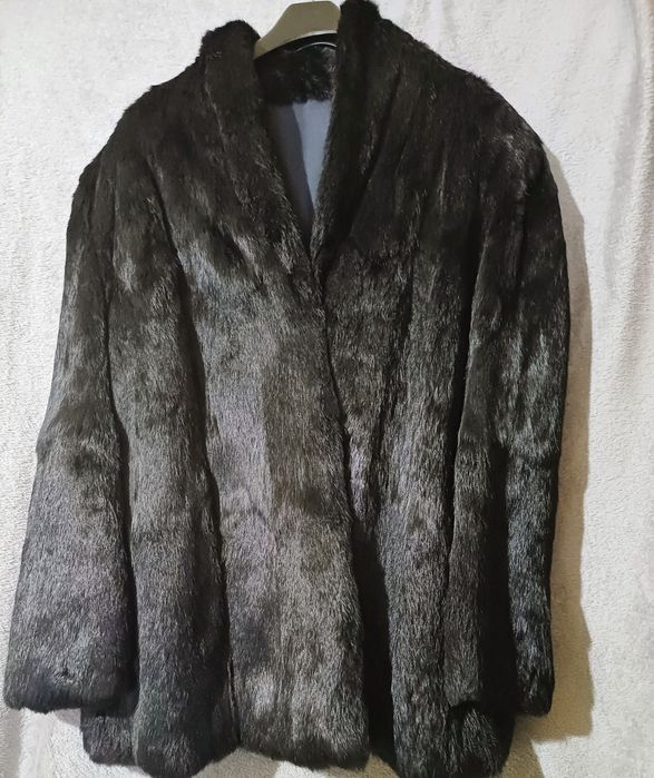 Casaco vintage preto.