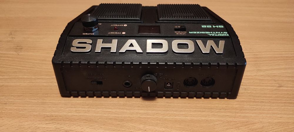 Cyfrowy sentyzator Shadow SH 22