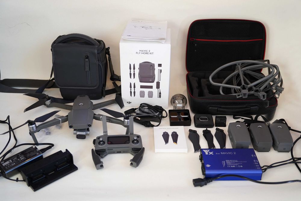DJI Mavic 2 Pro Fly More Combo plus liczne aksesoria