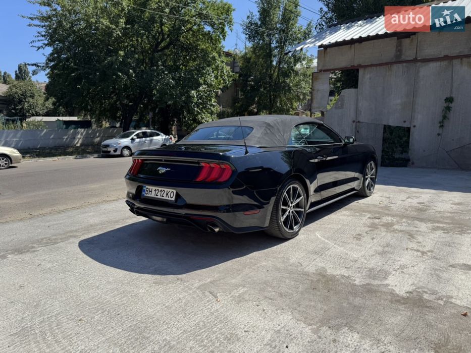 Продам автомобіль Ford Mustang 2019
