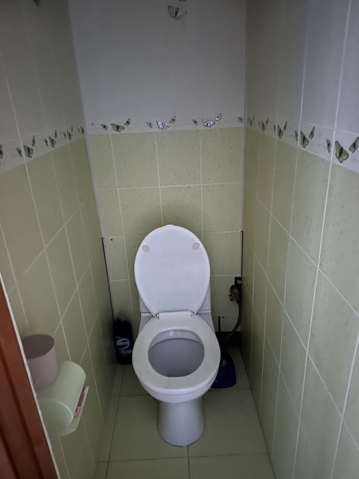 Алмазний 4- та поліклініка 3 окремі кімнати