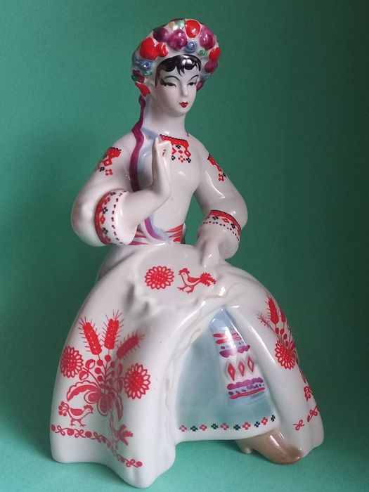 Статуэтка фарфоровая СССР.