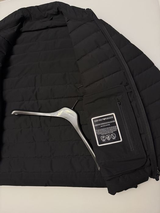 Лёгкий пуховик EMPORIO ARMANI (оригинал)