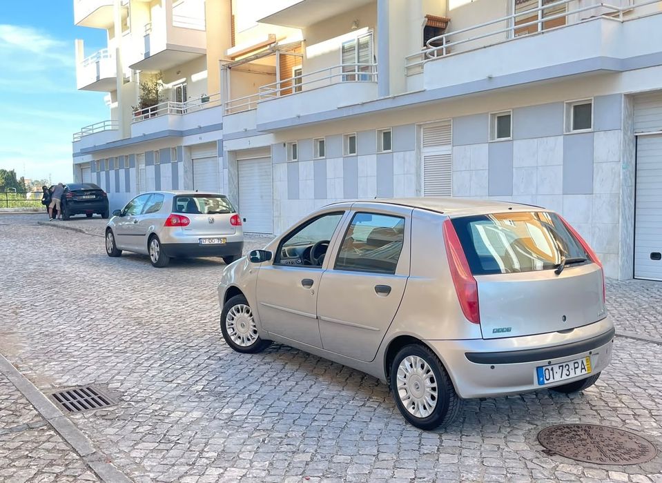 Fiat Punto 1.2 gasolina apenas 140 mil KMS impecável — photo 2