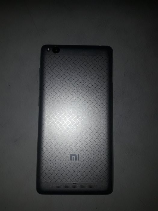 Недорого!! Смартфоны:  Samsung Galaxy J7  и  Xiaomi Redmi 3  (2/16Гб)