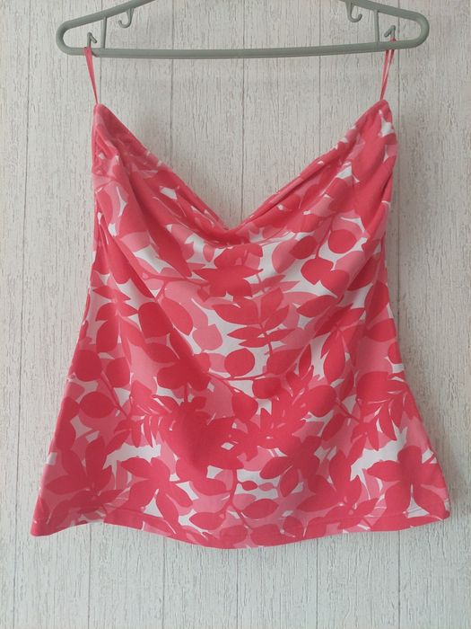 Яскравий літній топ