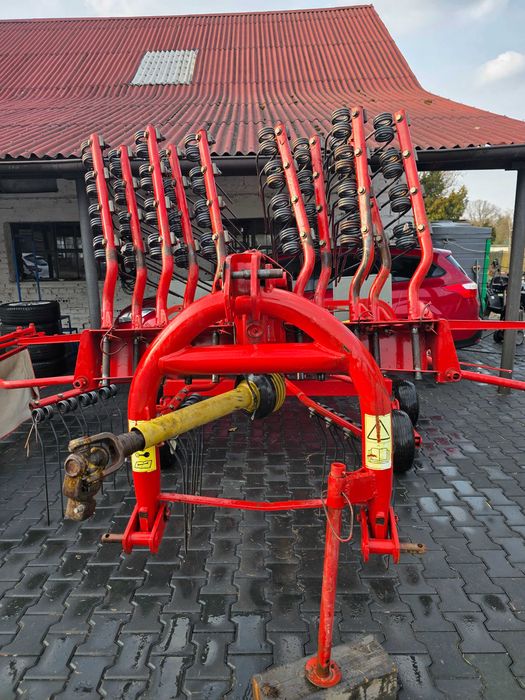 Zgrabiarka karuzelowa Kuhn GA 4521 GM