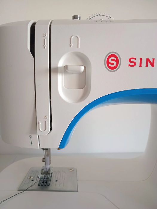 Máquina de costura Singer