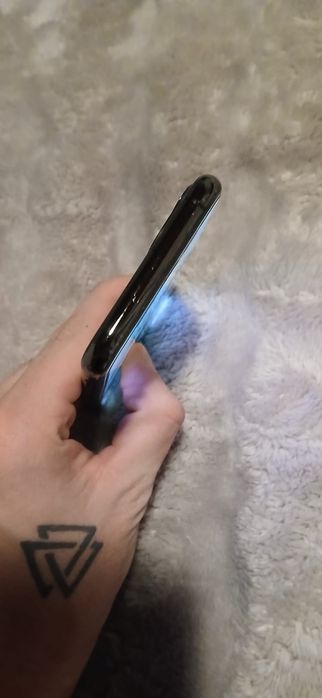 Iphone 11 pro (64gb)