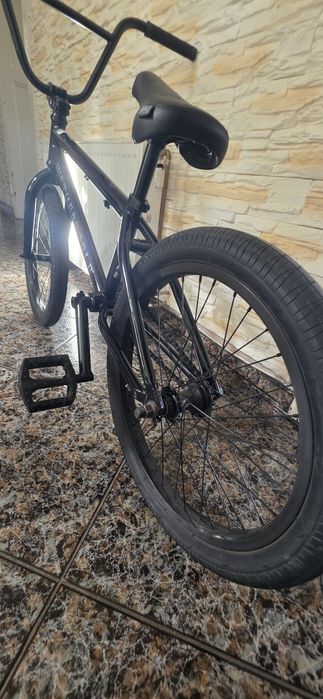 Czarny rower BMX WETHEPEOPLE Thrillseeker