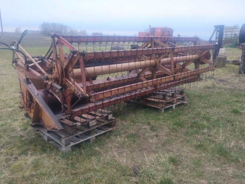 kombajn bizon części silnik heder