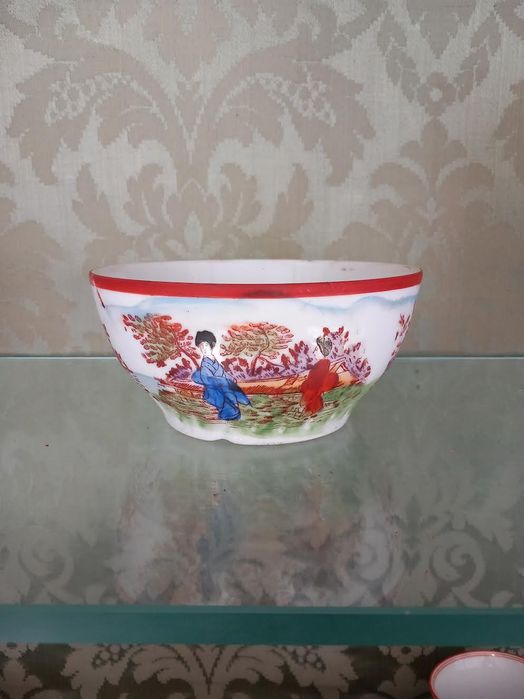 Vista Alegre  Taça com 14 cm.