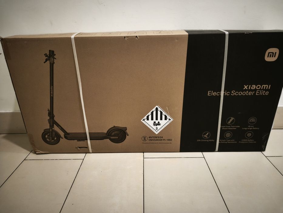 Xiaomi Mi Electric Scooter Essential (DDHBC11LQ) nowa, zaplombowana