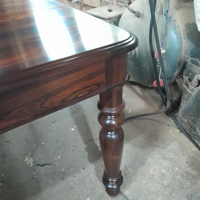 Mesa em pau santo 185x135 restaurada