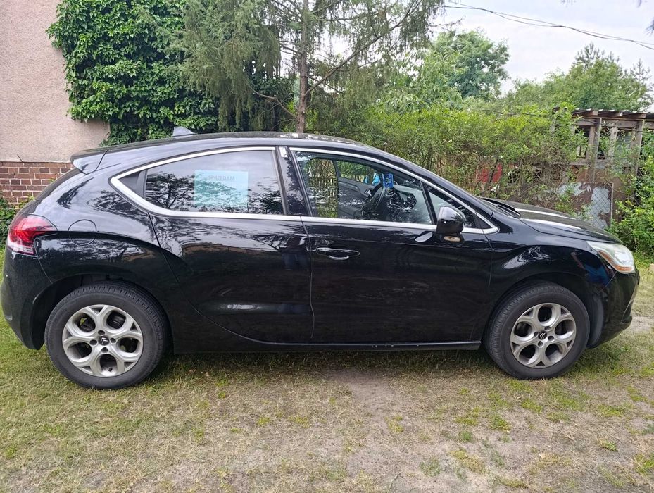 Samochód Citroen DS4 r.2012 sprzedam lub zamienię na mini van
