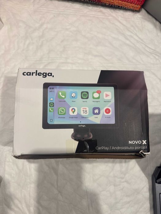 Carlega (AndroidAuto/Carplay portátil)