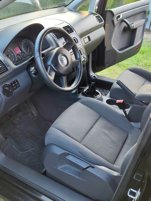 Sprzedam VW Touran 1.9 TDI