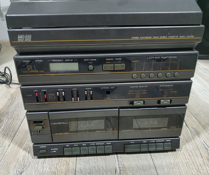 Wieża stereo Crown MC-T3368 uszkodzona
